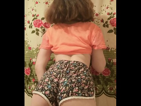 ❤️ Sexy trẻ cô bé cởi bỏ cô ấy quần short trên máy ảnh Khiêu dâm  ở% vi.virtsextor.ru%