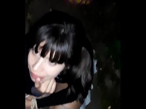 ❤️ Trên đường phố bị sưng dương vật để đổi lấy kẹo Khiêu dâm  ở% vi.virtsextor.ru%