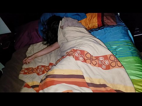 ❤️ Stepson mắng mẹ kế trẻ của mình trong khi bà ngủ. Khiêu dâm  ở% vi.virtsextor.ru%